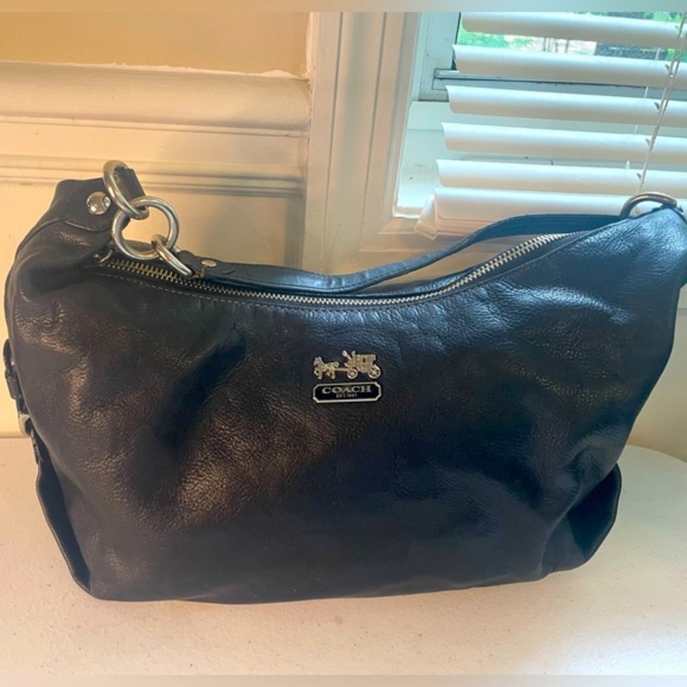 Coach Madison Leather Maggie Shoulder Bag Black - GUC